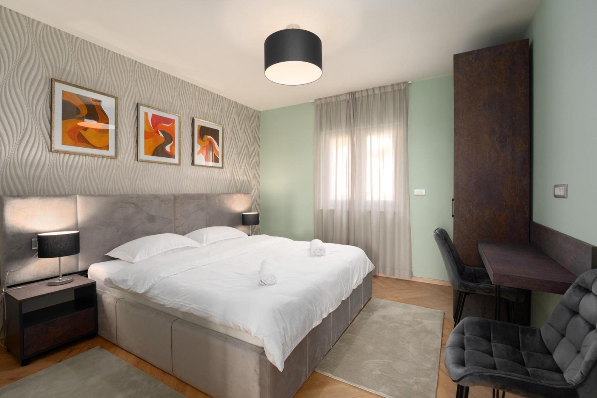 Larum Apartmens Vrsar Exterior foto
